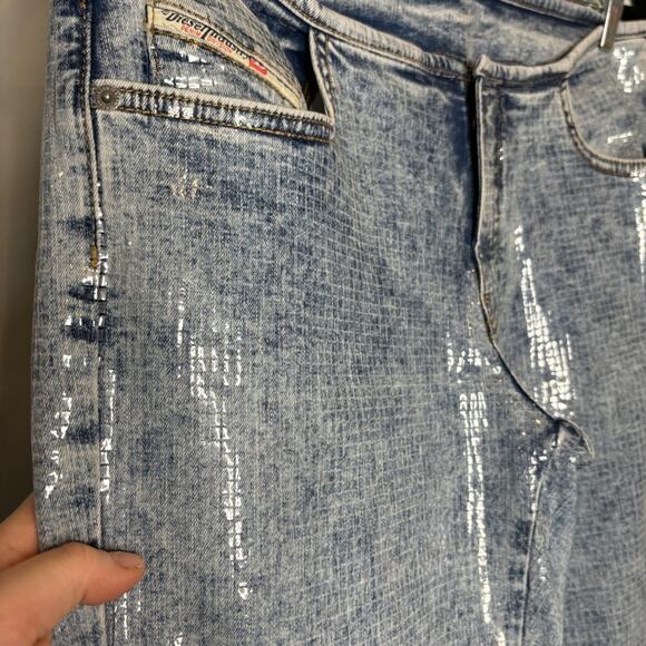 Diesel D-Shark Slim Flare Sequin Coated Jean Low Rise - Picture 6 of 16